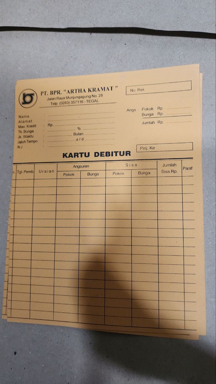 Kartu Debitur
